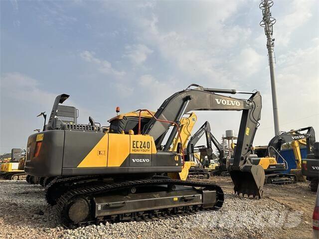Volvo EC240 Εκσκαφείς με ερπύστριες