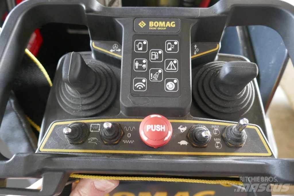 Bomag BMP 8500 Κύλινδροι χλοοτάπητα
