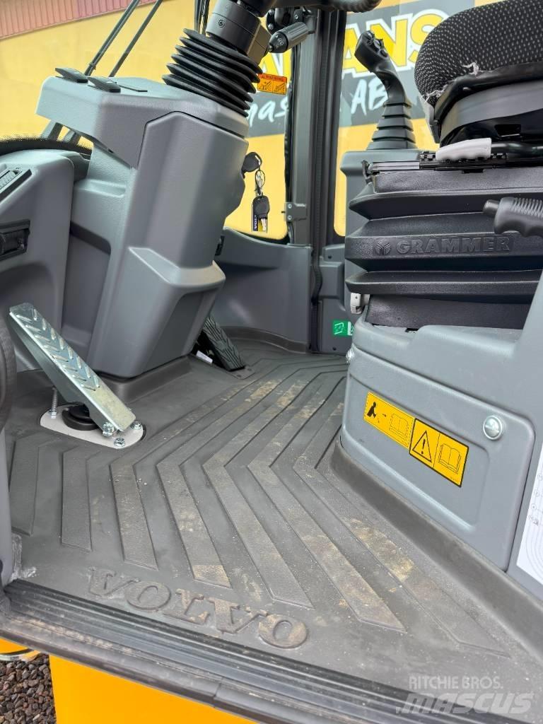 Volvo L 30 HS Φορτωτές με λάστιχα (Τροχοφόροι)