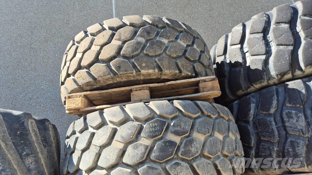 Bridgestone 23.5R25 Ελαστικά και ζάντες