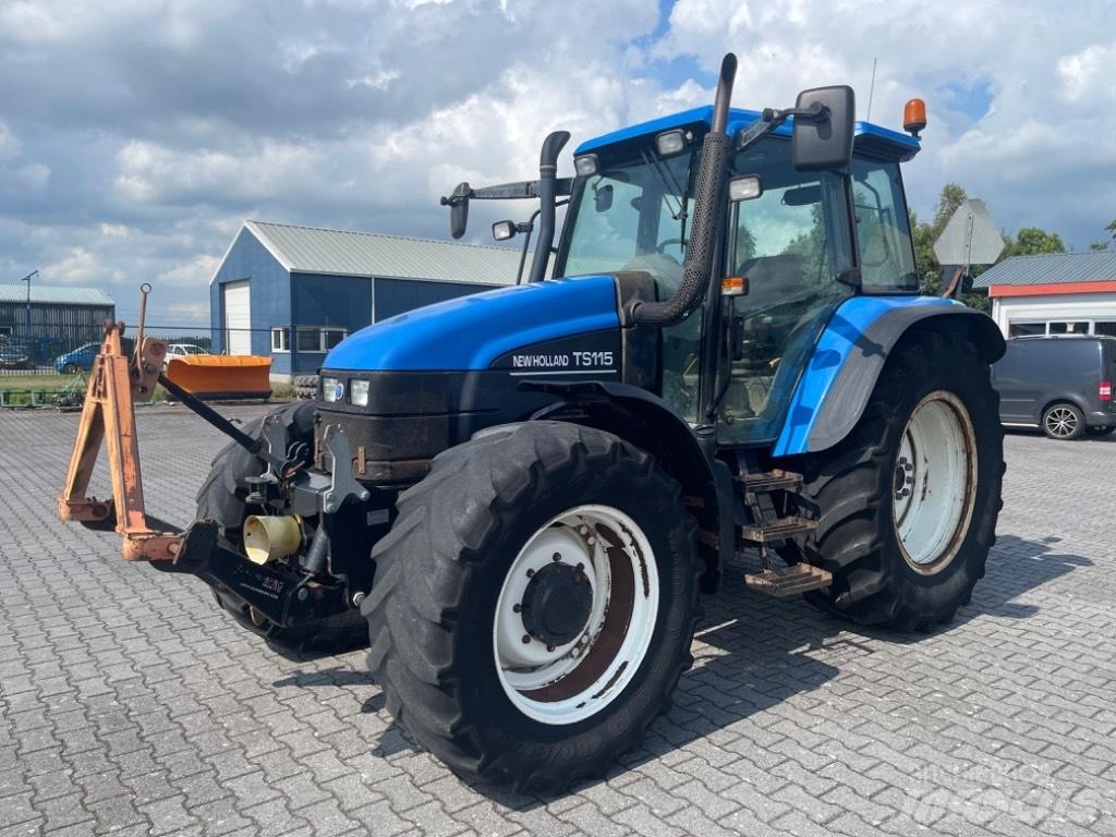 New Holland TS 115 Τρακτέρ