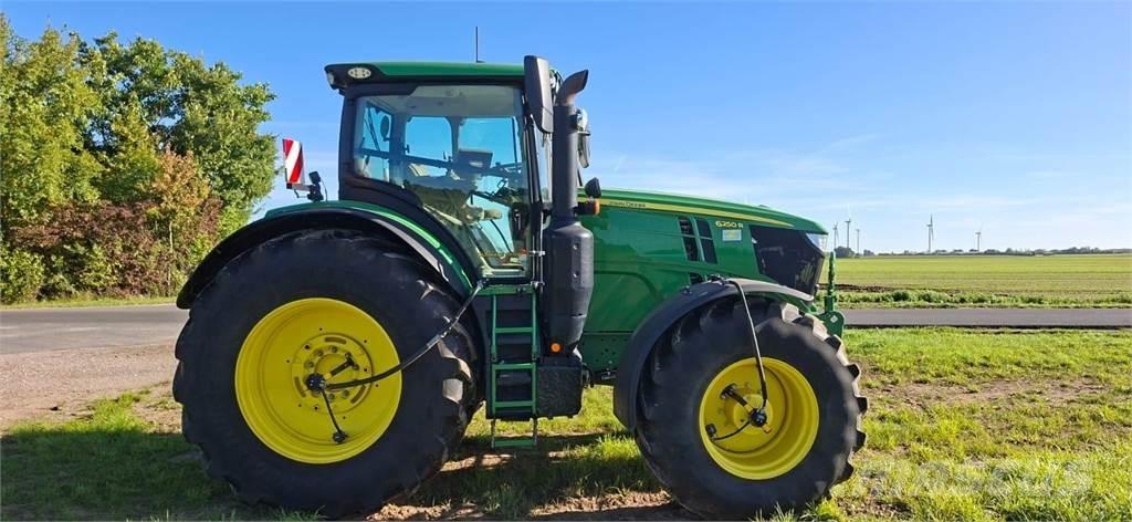 John Deere 6250R Τρακτέρ