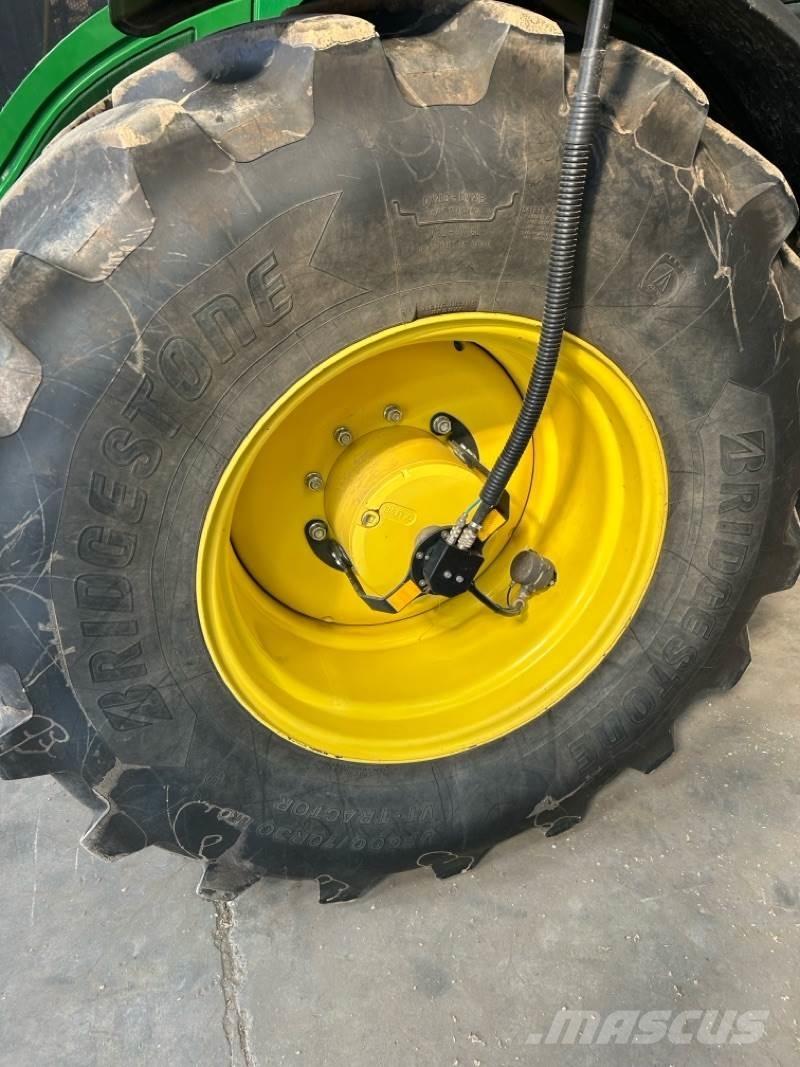 John Deere 6250R Τρακτέρ