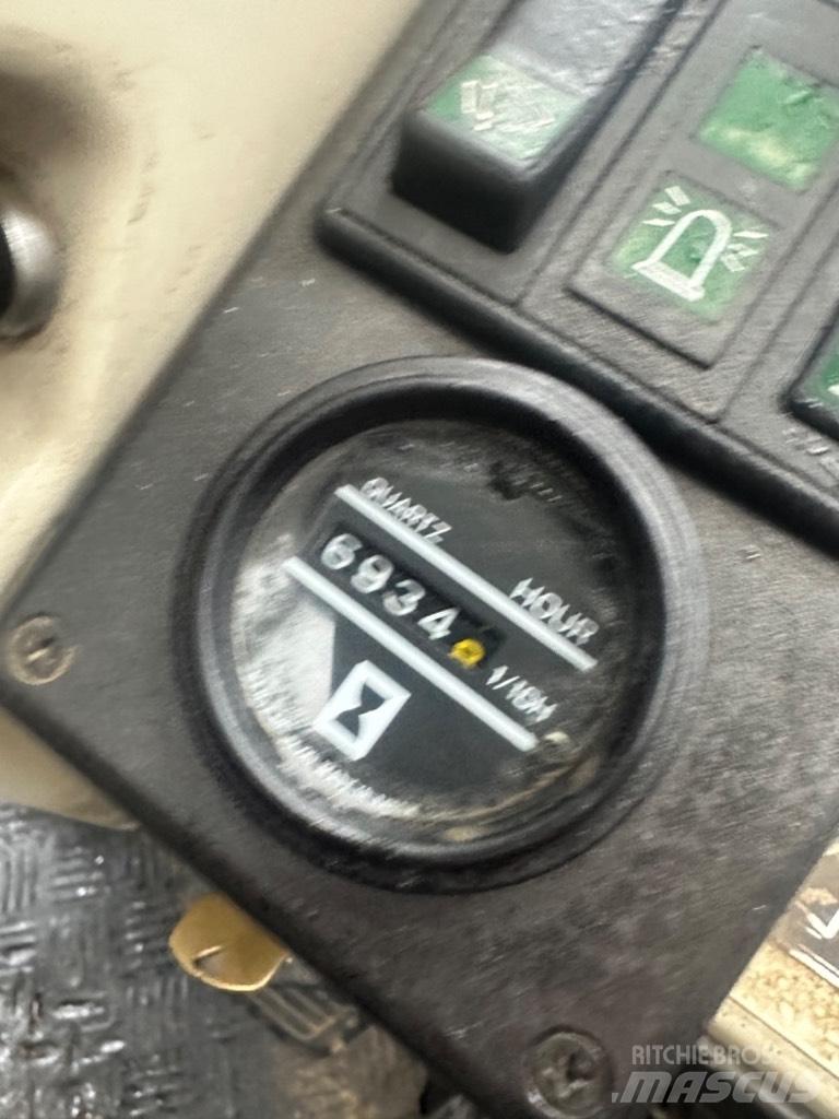 Nissan FG25 Περονοφόρα ανυψωτικά κλαρκ με φυσικό αέριο LPG