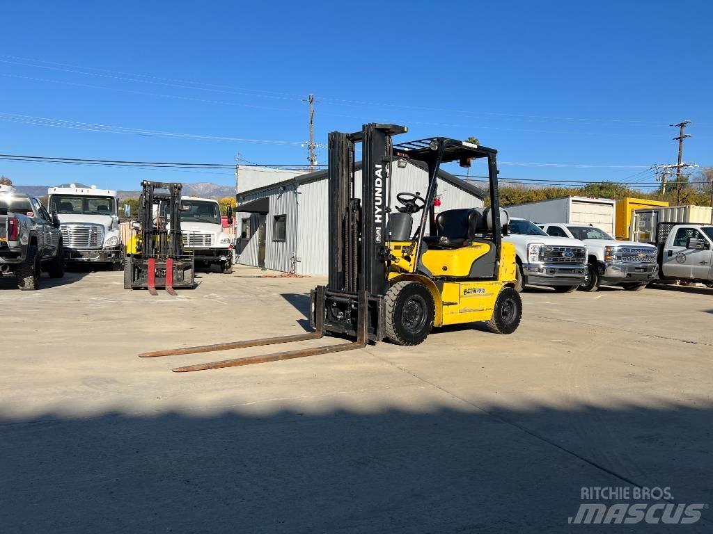Hyundai 25 L-7 A Περονοφόρα ανυψωτικά κλαρκ - άλλα