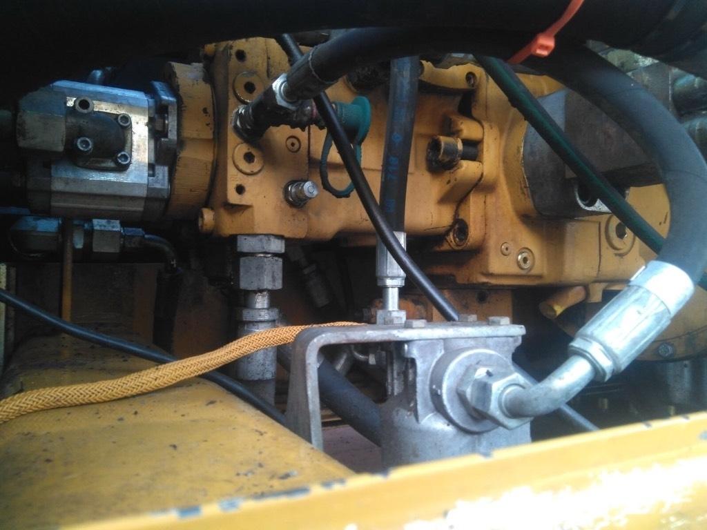CAT M 322D MH Βιομηχανικά μηχανήματα διαχείρισης αποβλήτων