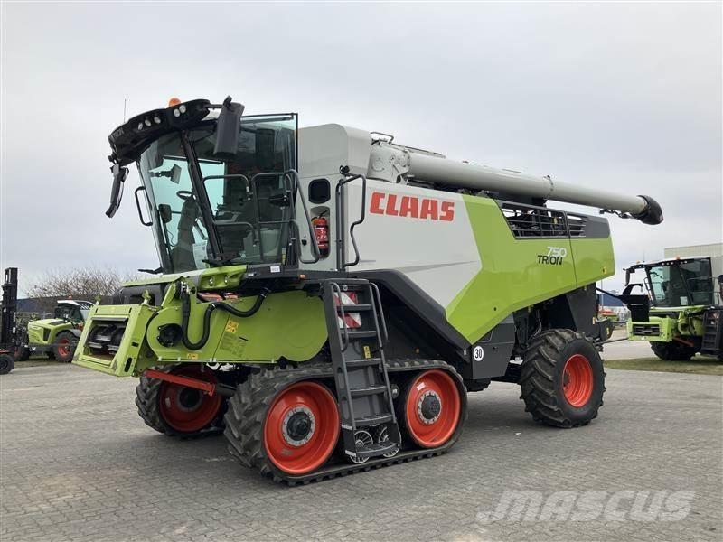 CLAAS TRION 750 TT Θεριζοαλωνιστικές μηχανές