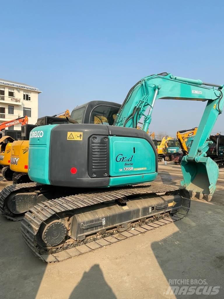 Kobelco SK 135 Εκσκαφείς με ερπύστριες