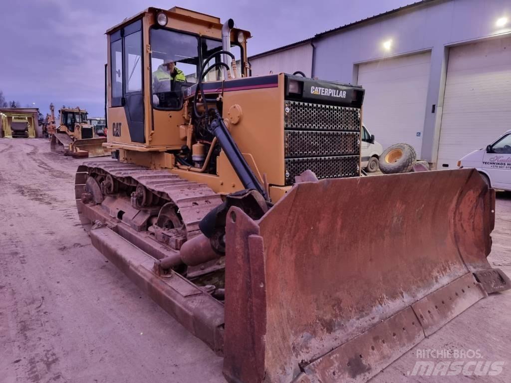 CAT B 10 Μπουλντόζες με ερπύστριες