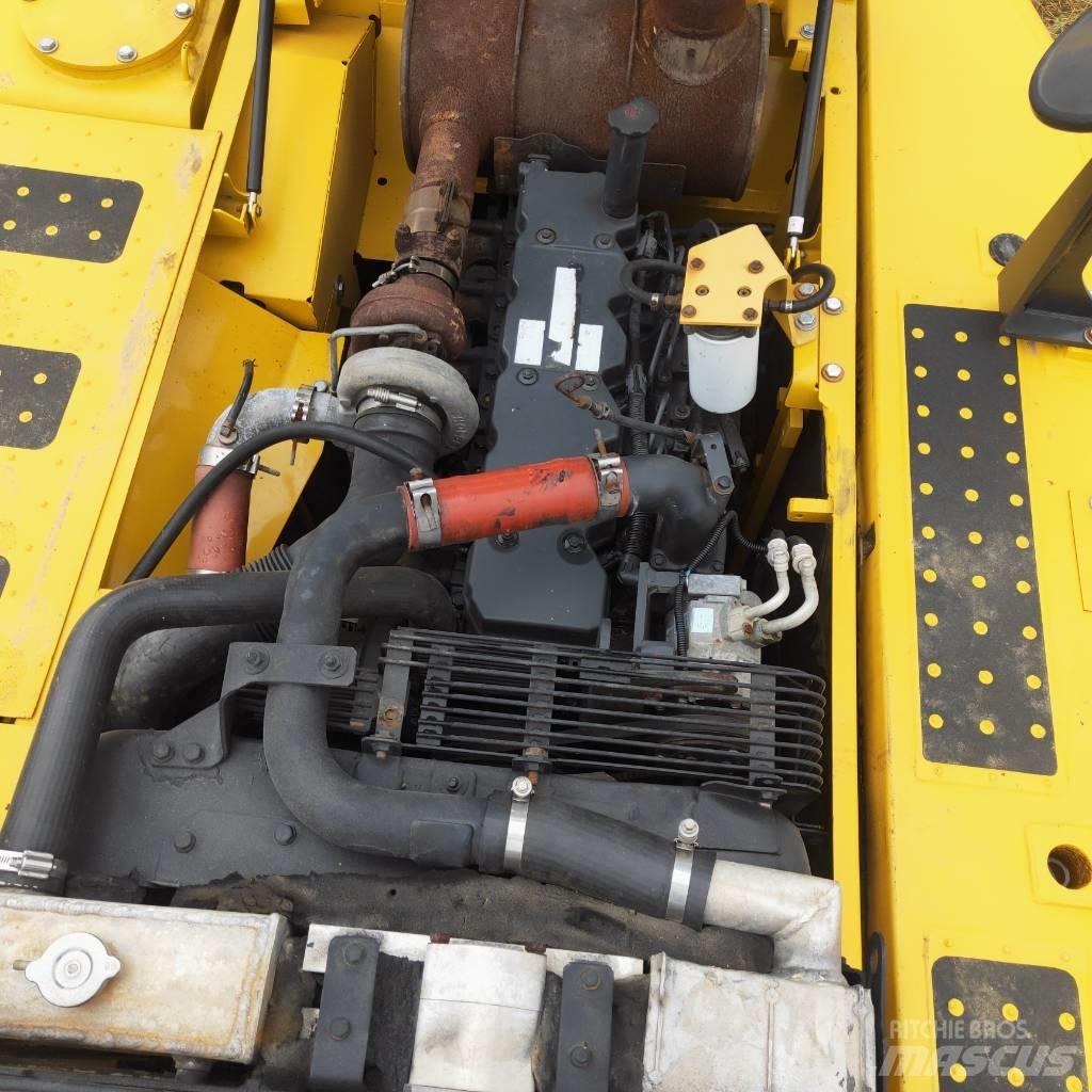 Komatsu PC200-8 Εκσκαφείς με ερπύστριες