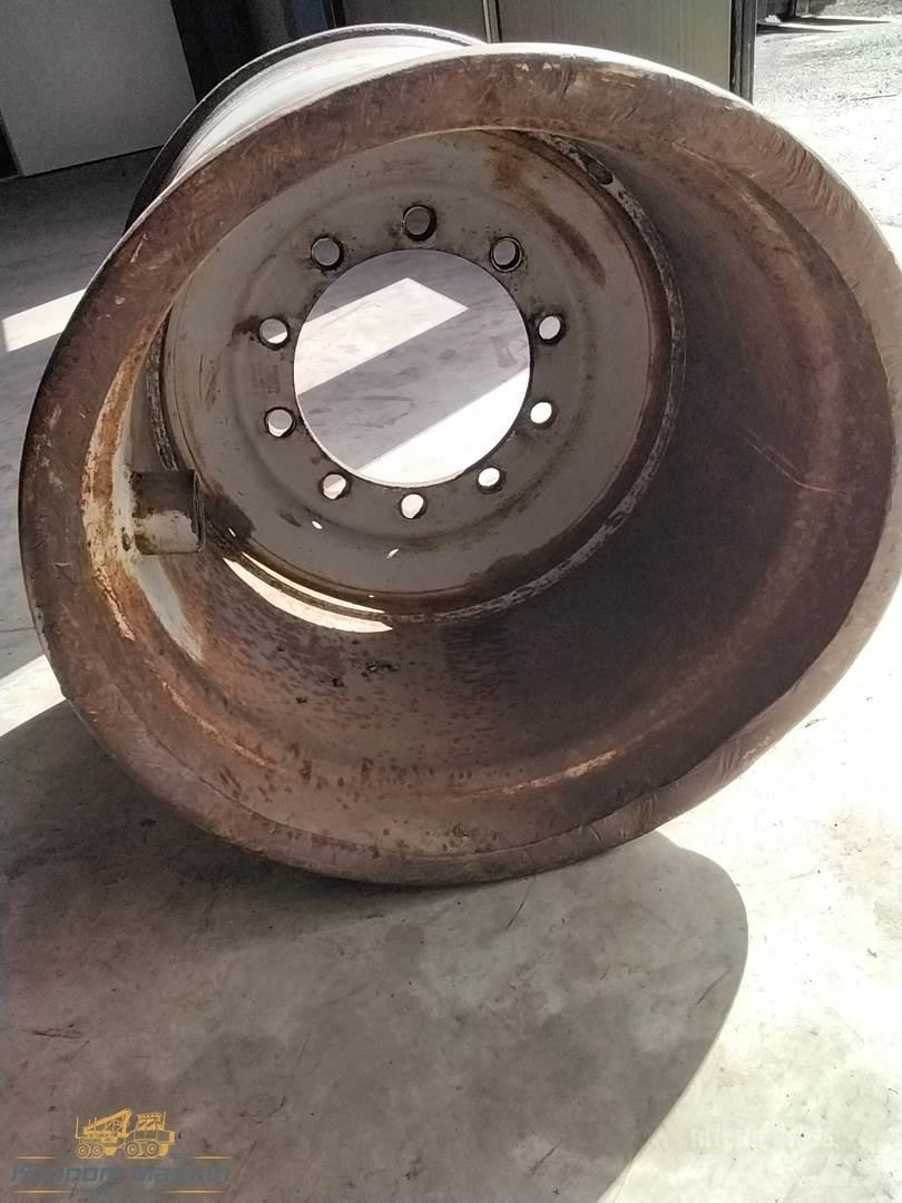 Valmet 890 24x26,5 Ελαστικά και ζάντες