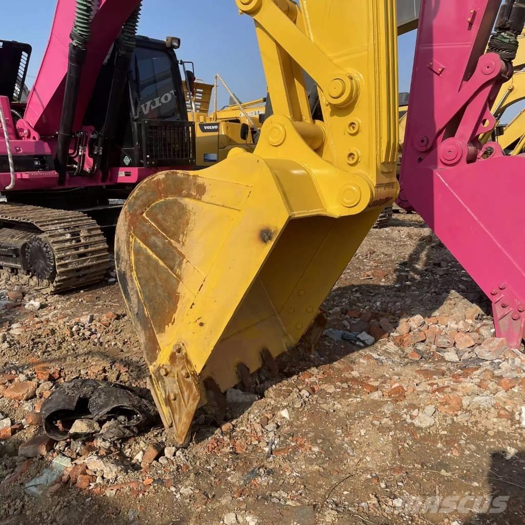 Komatsu PC 240 Εκσκαφείς με ερπύστριες