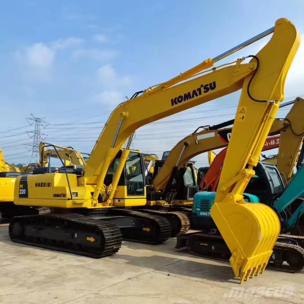 Komatsu PC 220 Εκσκαφείς με ερπύστριες