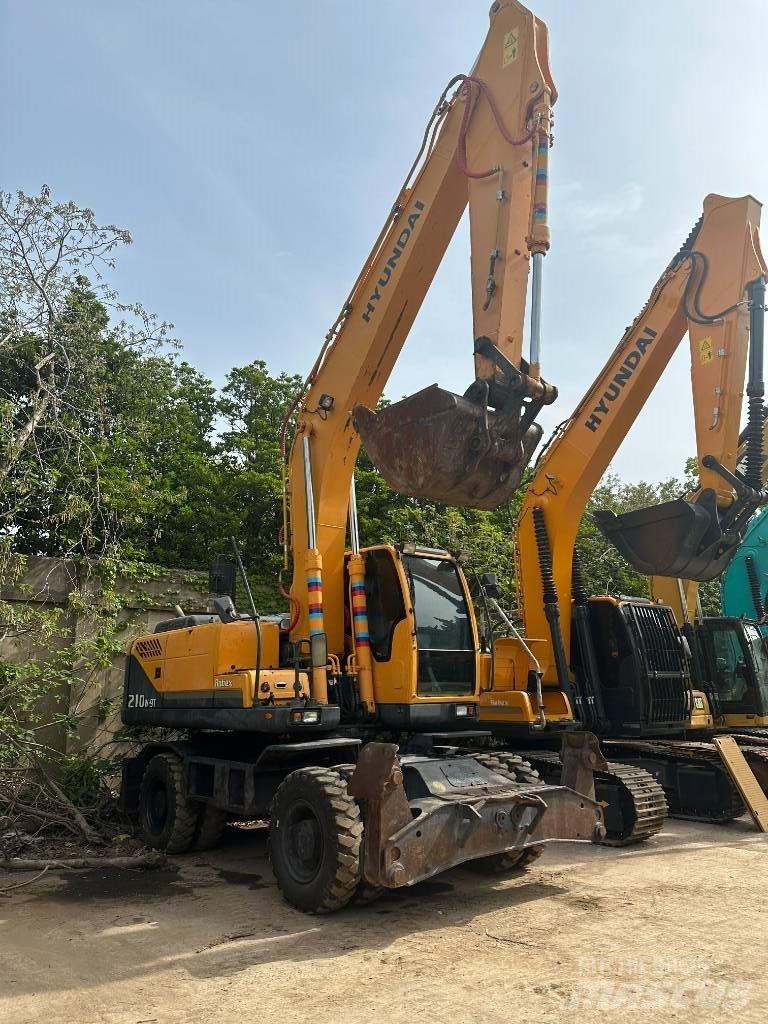 Hyundai R210W-9 Εκσκαφείς με τροχούς - λάστιχα