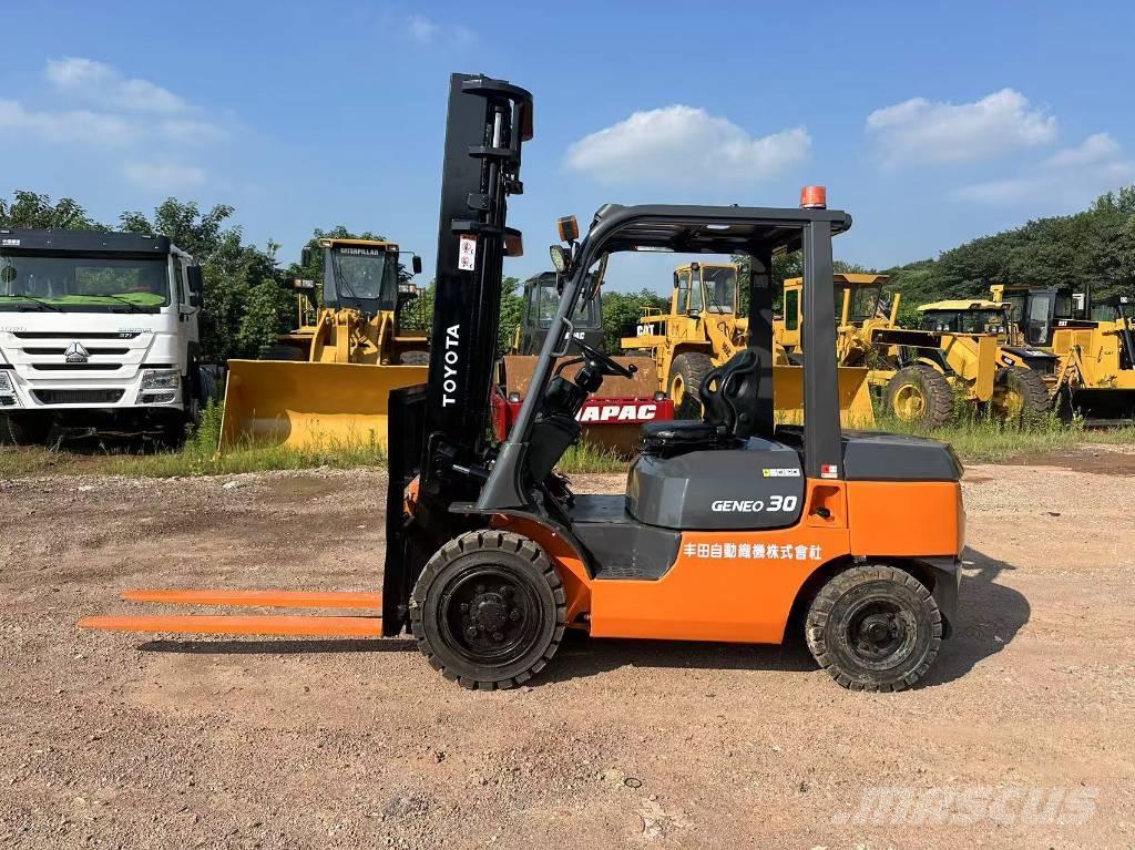 Toyota 30 forklift Πετρελαιοκίνητα Κλαρκ