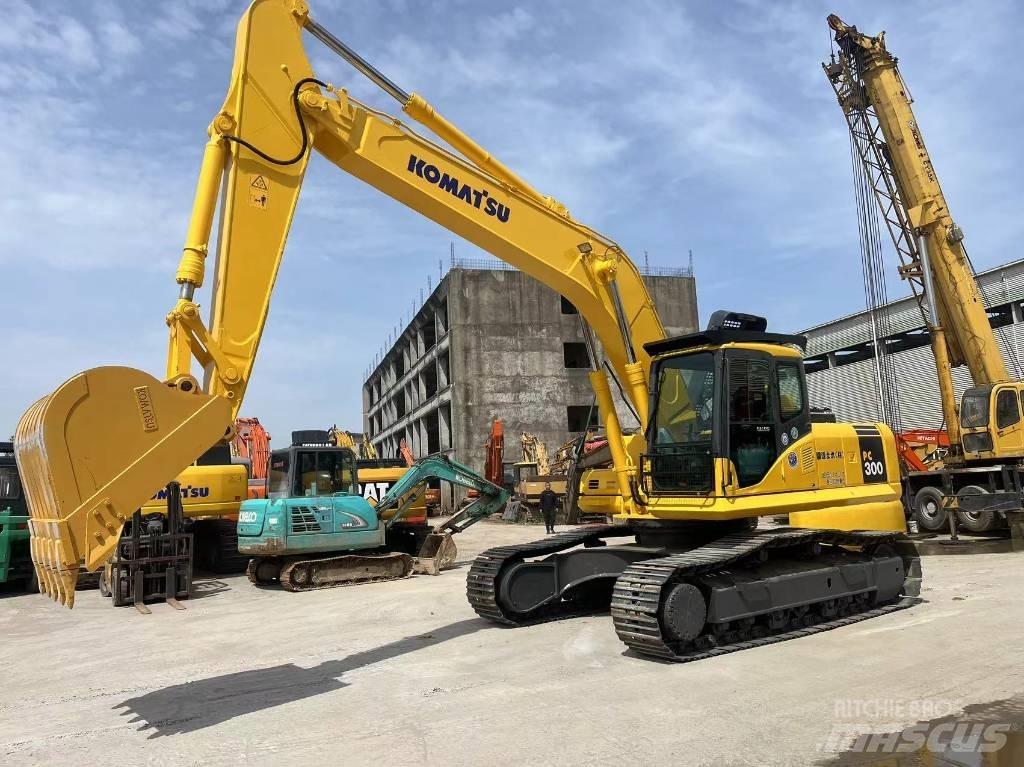 Komatsu PC 300 Εκσκαφείς με ερπύστριες