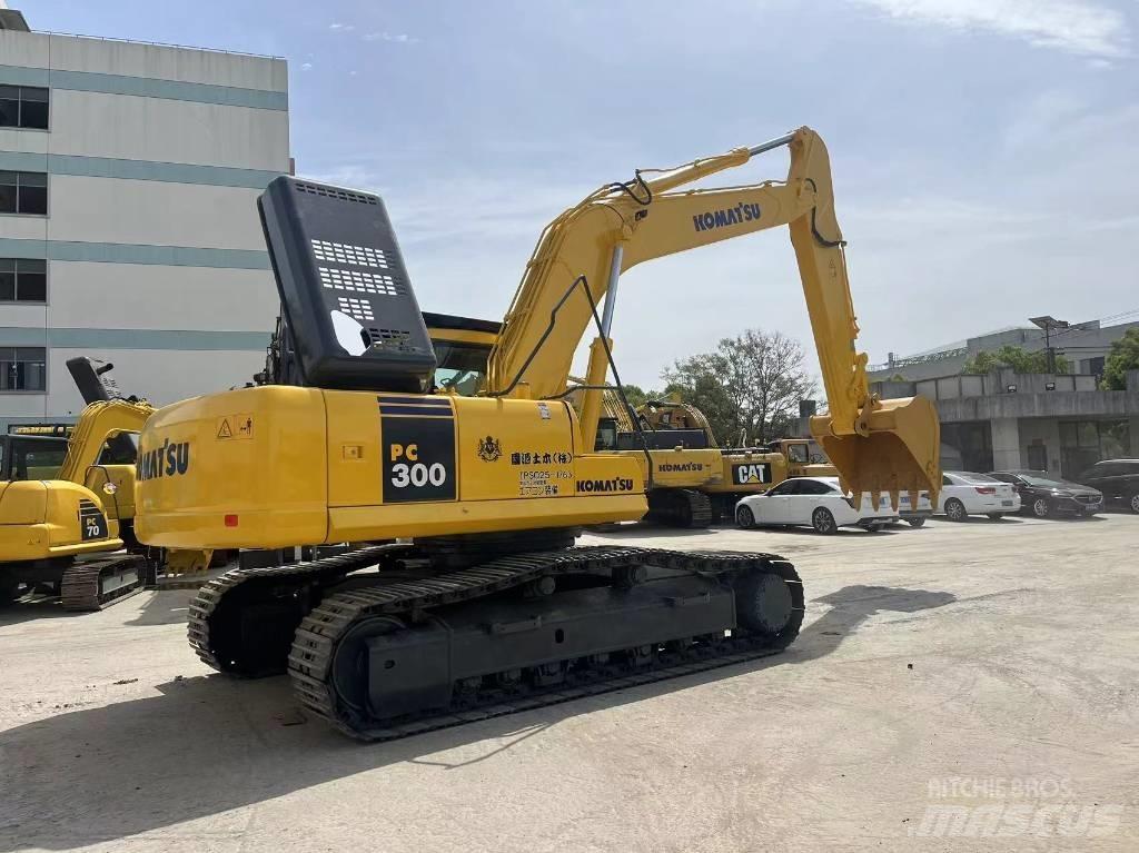 Komatsu PC 300 Εκσκαφείς με ερπύστριες