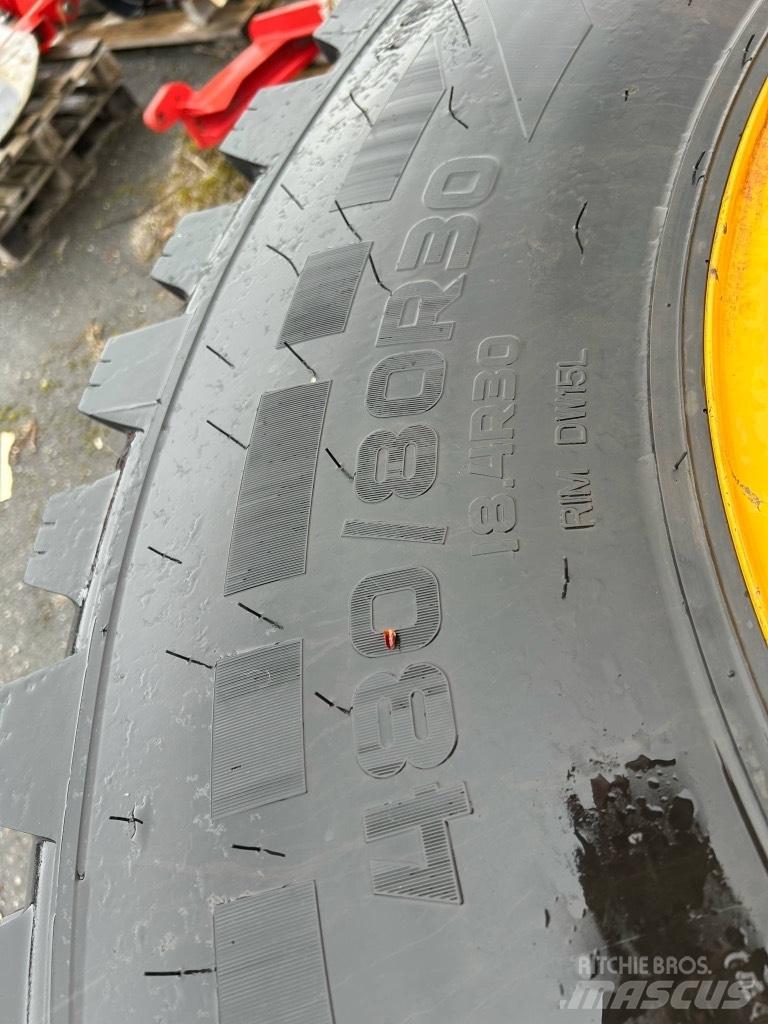 JCB 4220 FASTRAC Τρακτέρ
