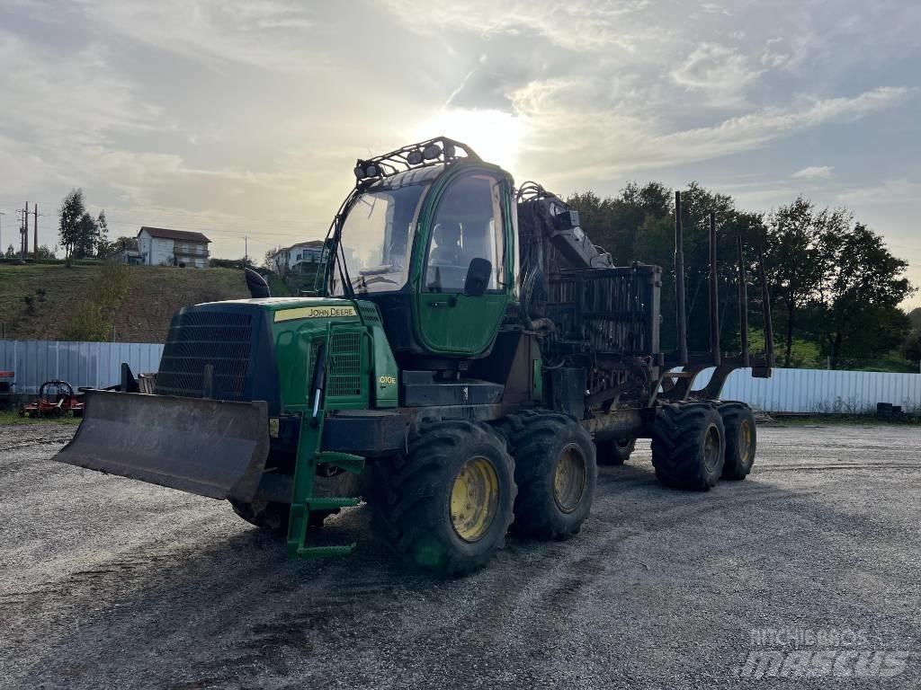 John Deere 1010 E Μεταφορείς ξυλείας