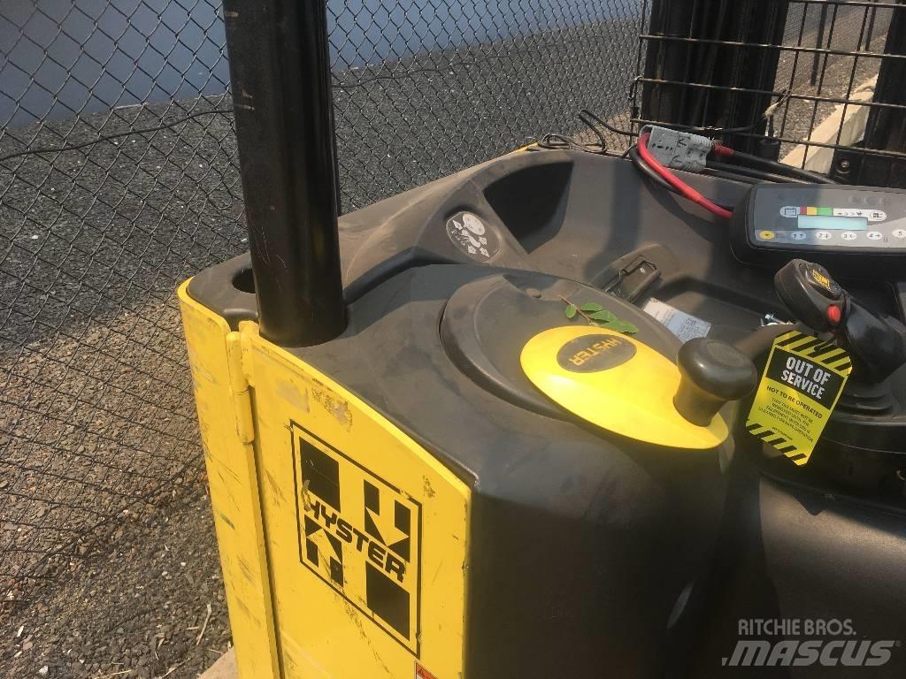 Hyster N35ZDR Ανυψωτικά στενών δρόμων