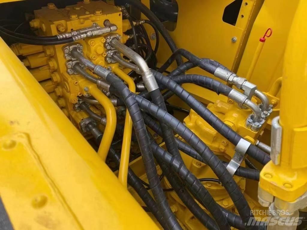Komatsu 200-8 Εκσκαφείς με ερπύστριες
