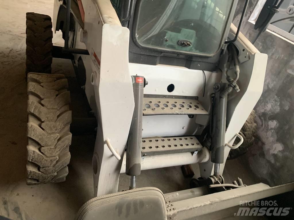 Bobcat S 300 Φορτωτάκια