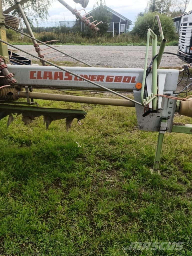 CLAAS Liner 680 Αναμοχλευτήρες