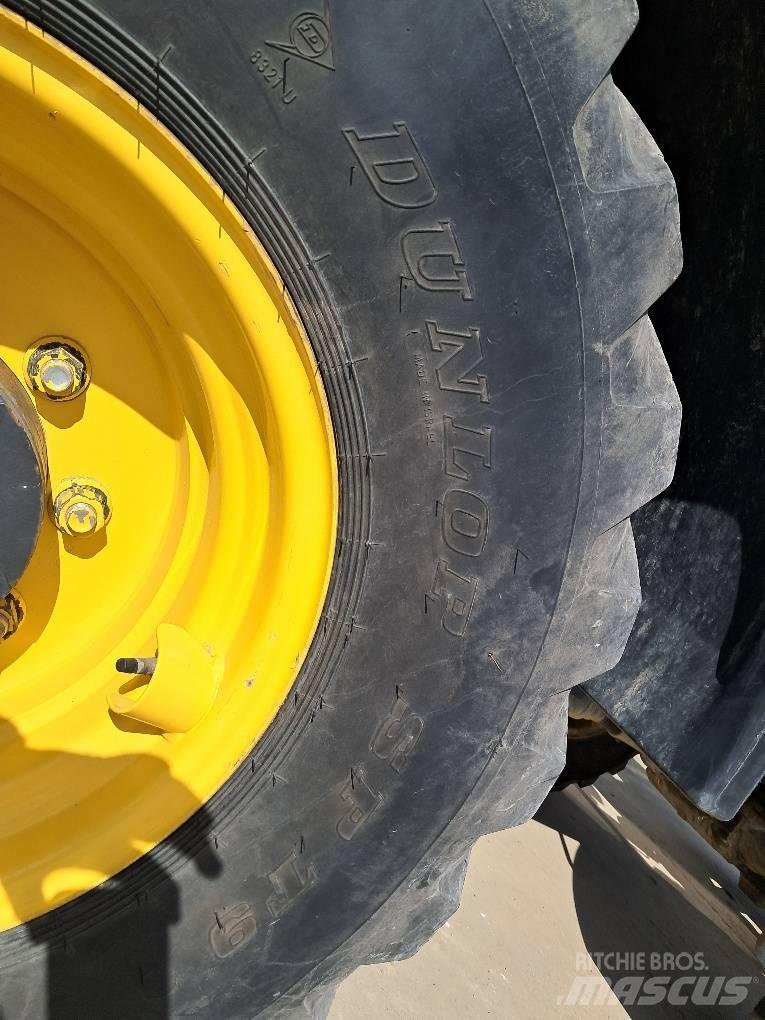 Komatsu WA100M-8 Φορτωτές με λάστιχα (Τροχοφόροι)
