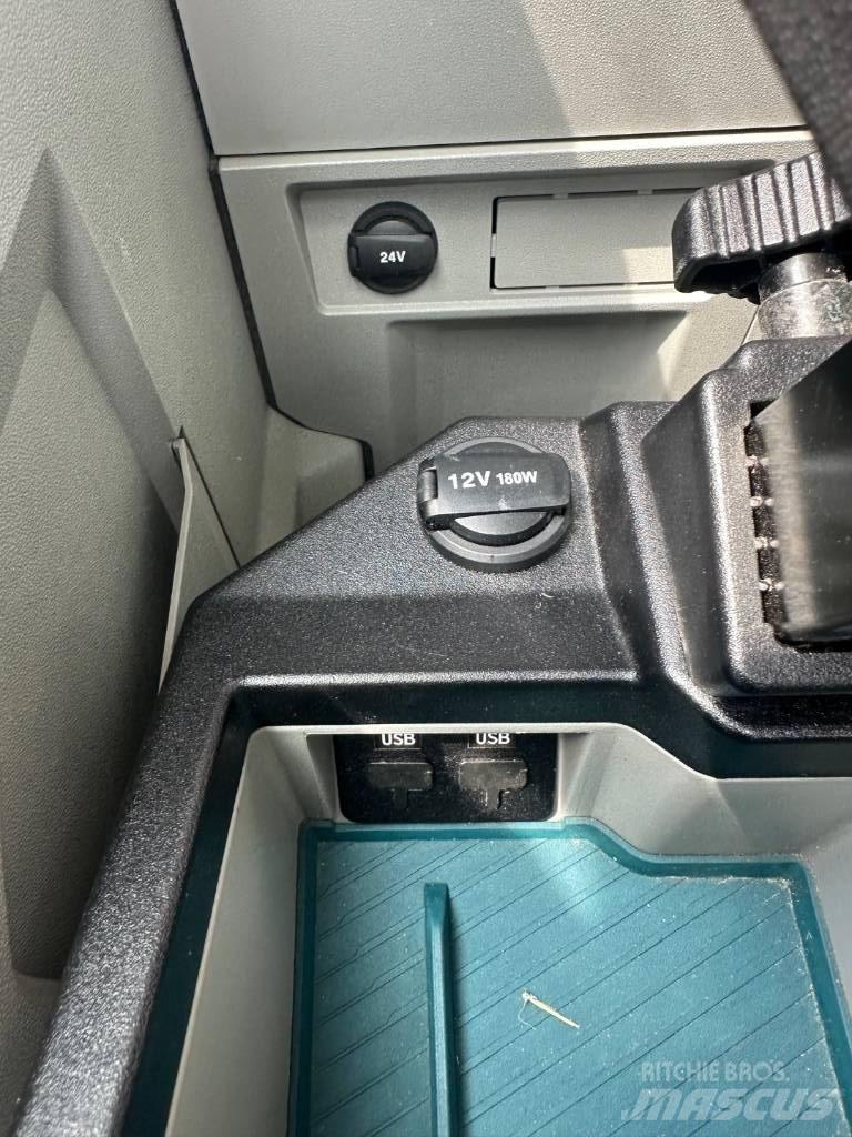 Volvo EC 230 Εκσκαφείς με ερπύστριες