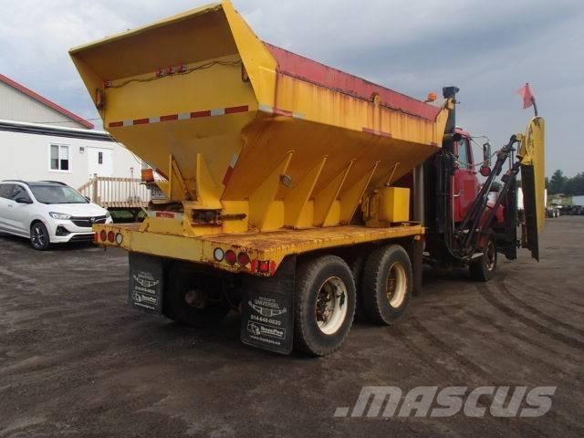 Volvo WG Εκχιονιστήρες και χιονοδιώχτες