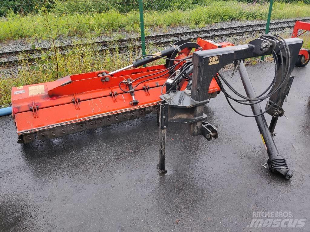 Cabe Finlandia 220 Χορτοκοπτικά και κορυφολόγοι βοσκοτόπων