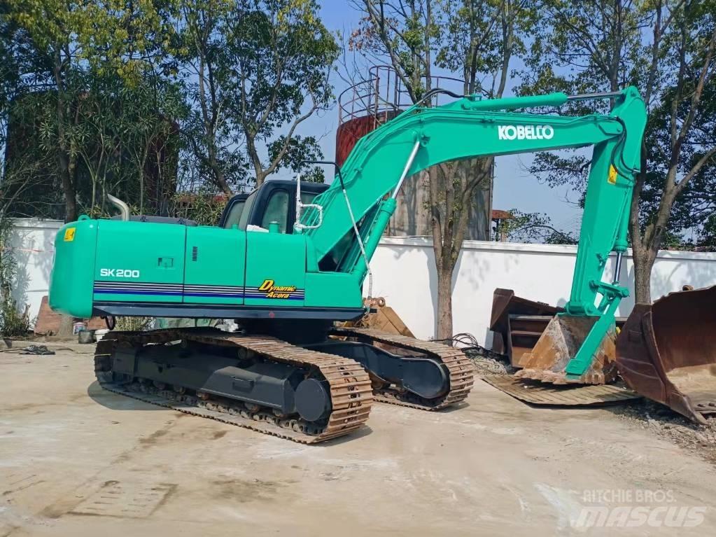 Kobelco SK 200 Εκσκαφείς με ερπύστριες