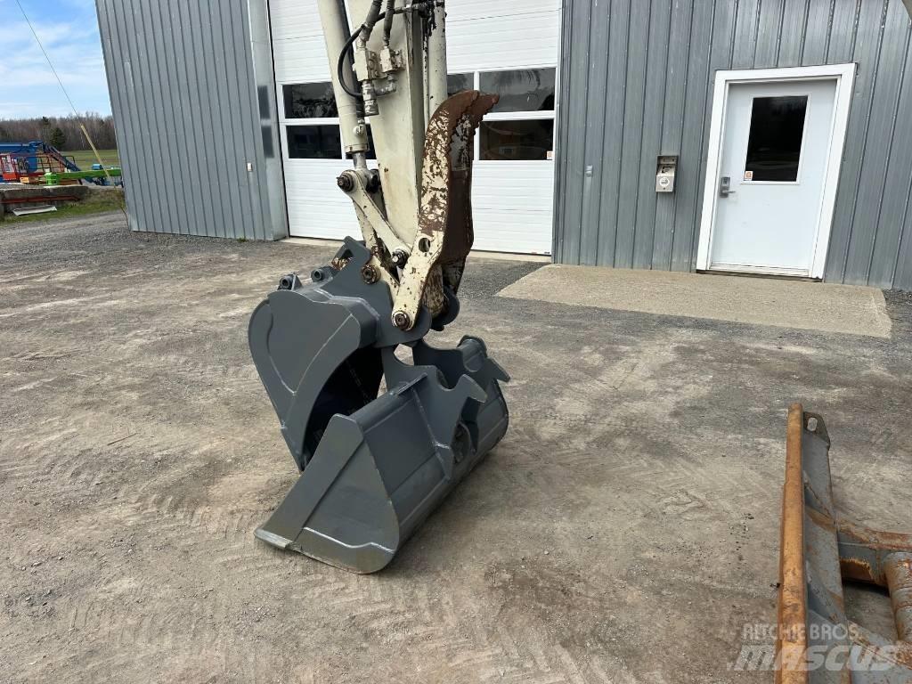 Takeuchi TB 260 Εκσκαφάκι (διαβολάκι) < 7t