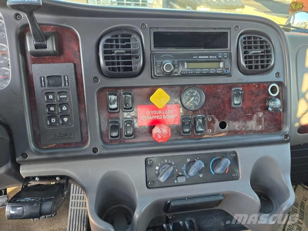Freightliner M2 106 Φορτηγά Kαρότσα με ανοιγόμενα πλαϊνά