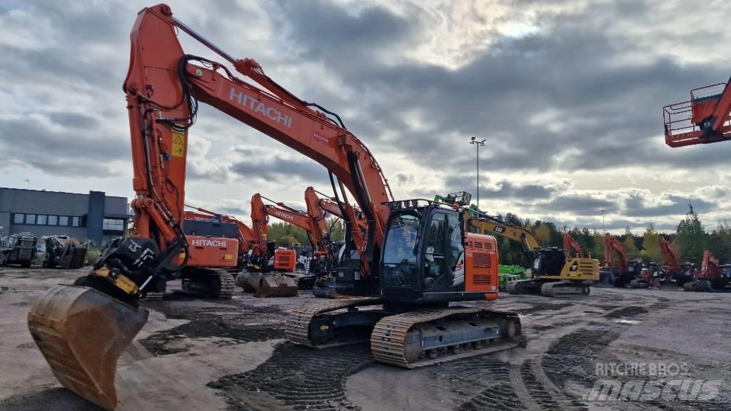Hitachi ZX225USRLC-6 Εκσκαφείς με ερπύστριες