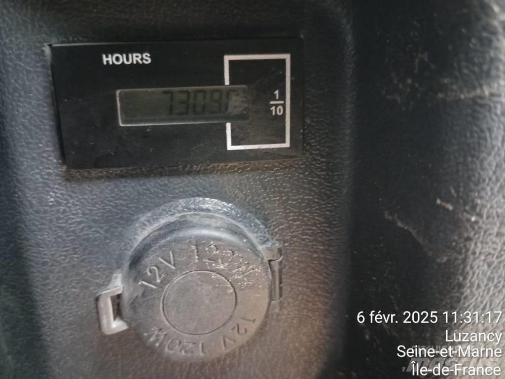 Hyundai HL 960 Φορτωτές με λάστιχα (Τροχοφόροι)