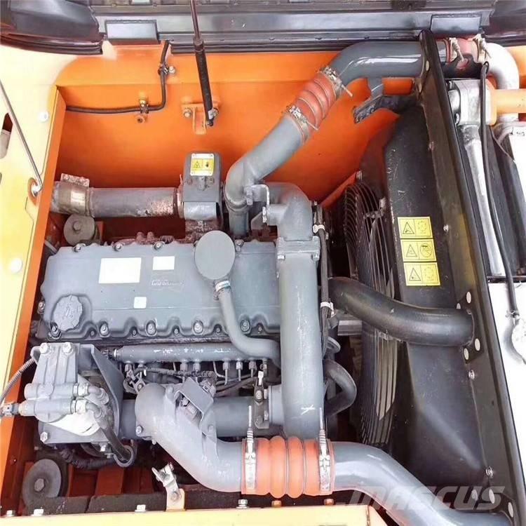 Doosan DX 225 Εκσκαφείς με ερπύστριες