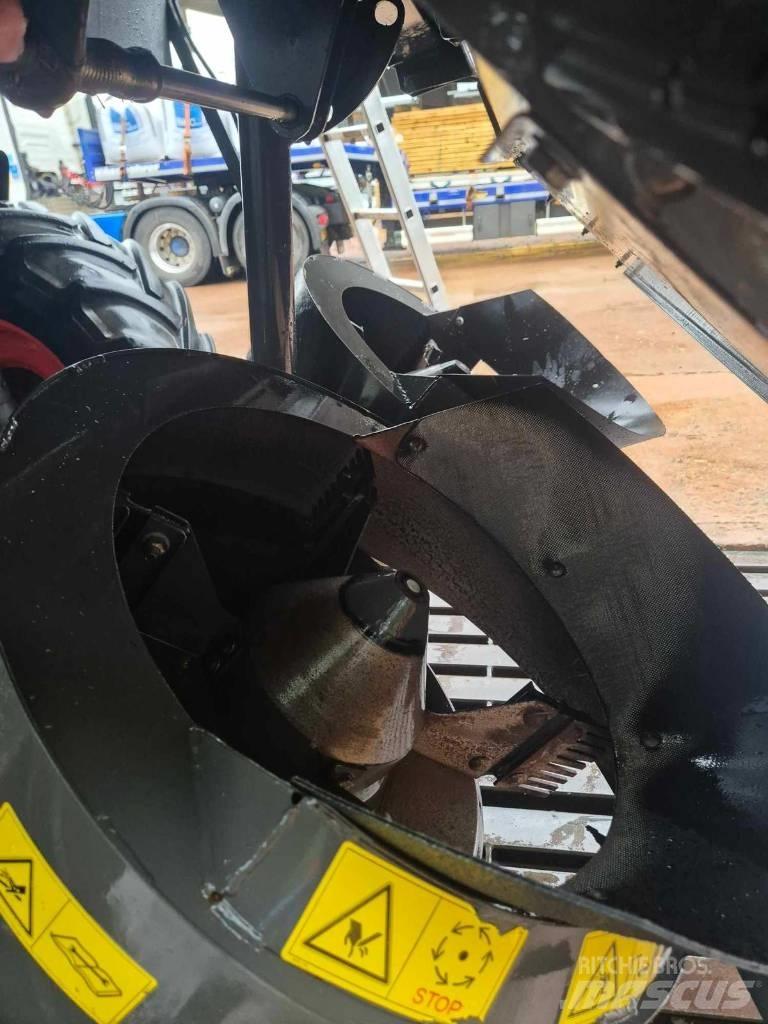CLAAS Lexion 620 Θεριζοαλωνιστικές μηχανές