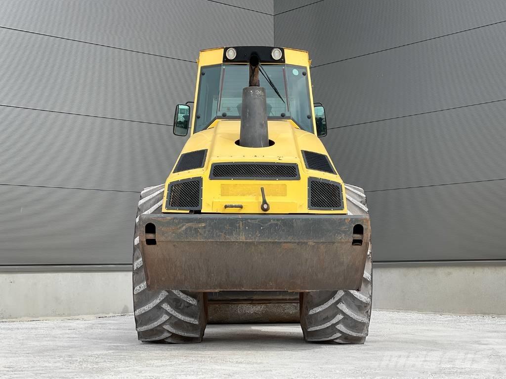 Bomag BW 213 DH-4 Οδοστρωτήρες μονού κυλίνδρου