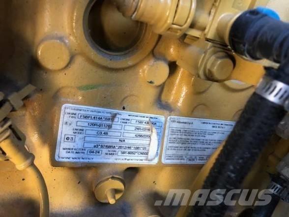 CAT CS44B Κύλινδροι με επίσωτρα με αέρα