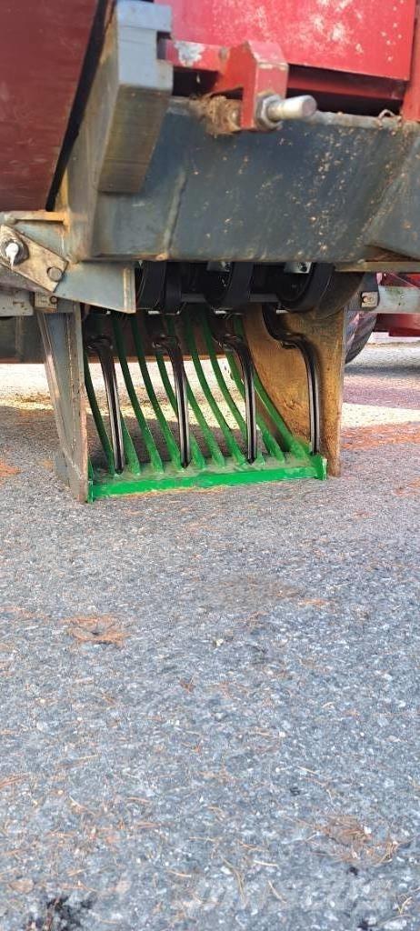 Juko KK 4 Τσουγκράνα πετρών