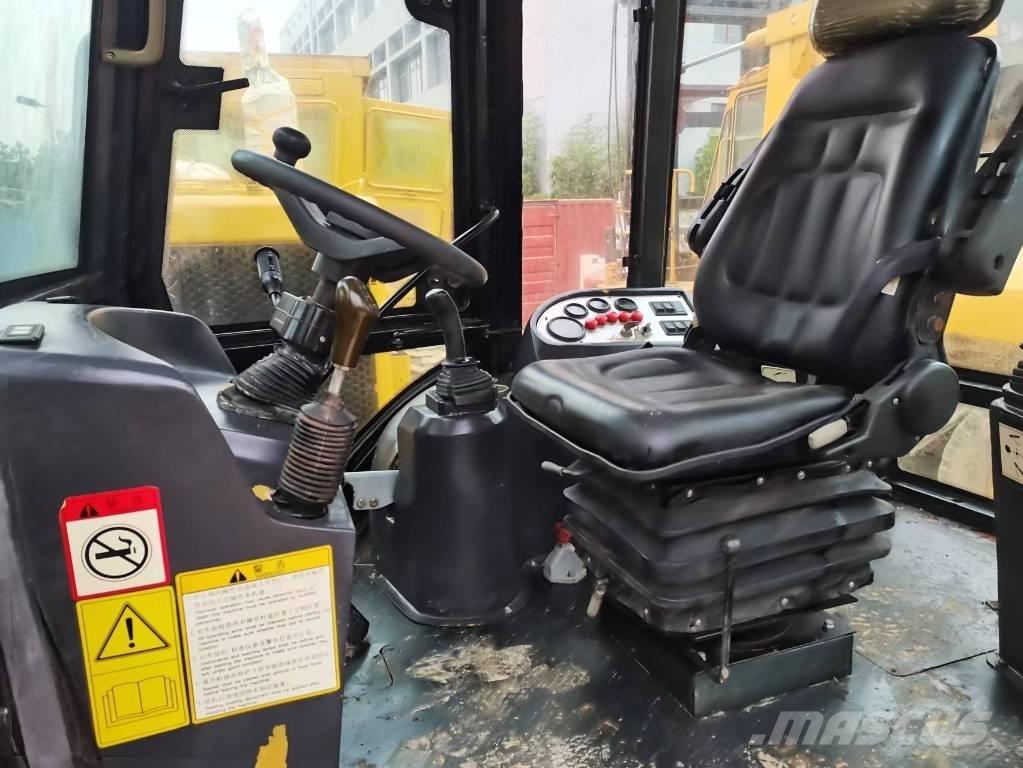 CAT 420F Εκσκαφείς Φορτωτές τύπου JCB