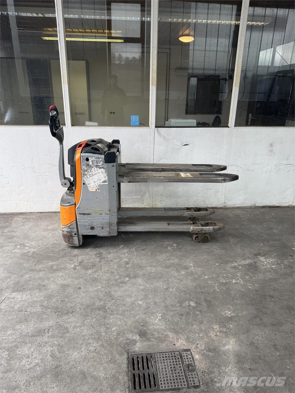 Still EXU-H18 Παλετοφόρα πεζού χειριστή με ιστό