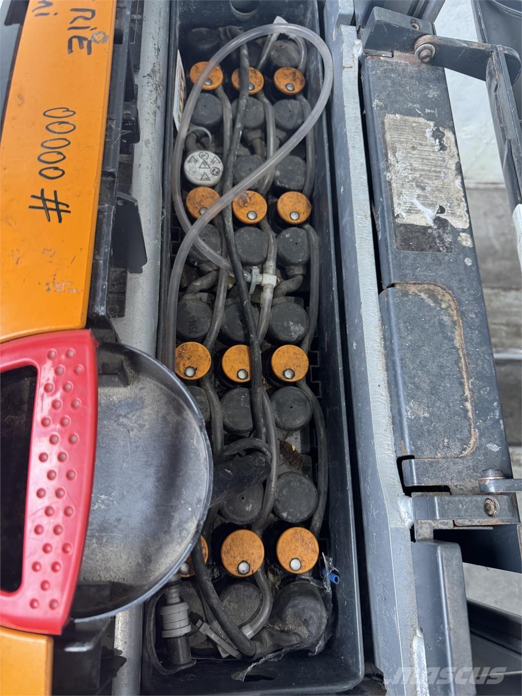 Still EXU-H18 Παλετοφόρα πεζού χειριστή με ιστό