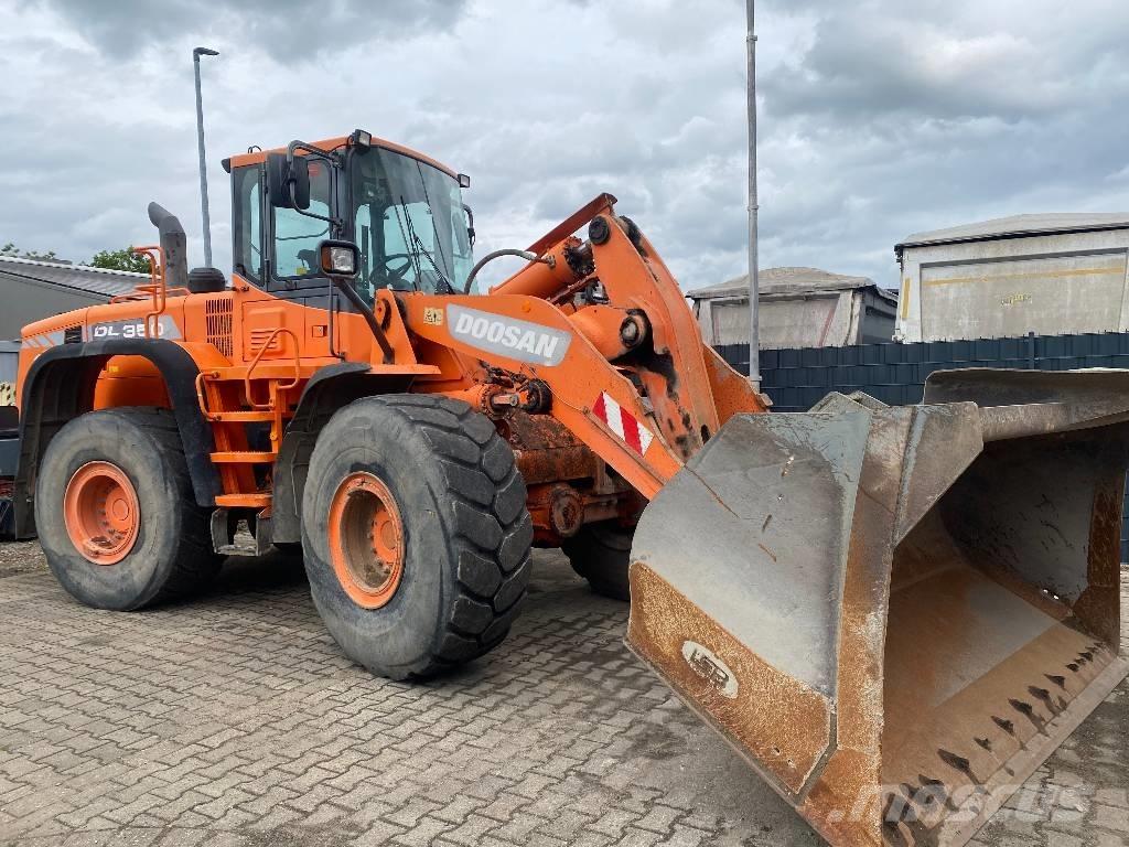 Doosan DL 350-3 Φορτωτές με λάστιχα (Τροχοφόροι)