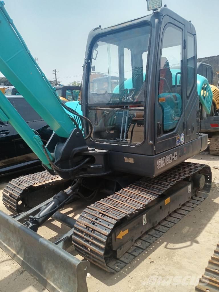 Kobelco SK 60 Εκσκαφείς με ερπύστριες