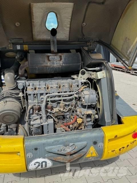 Kramer 750 Φορτωτές με λάστιχα (Τροχοφόροι)