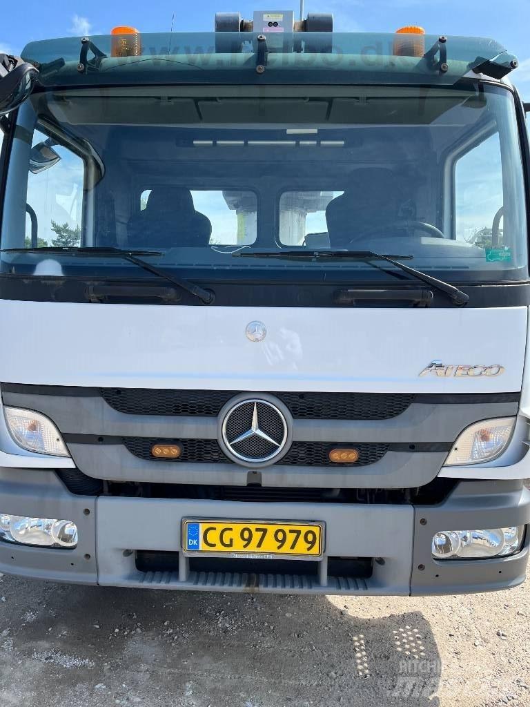 VERSALIFT VT-66-LF Εναέριες πλατφόρμες τοποθετημένες σε φορτηγό
