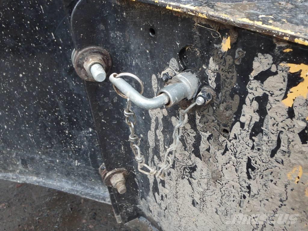 JCB 4 CN Εκσκαφείς Φορτωτές τύπου JCB