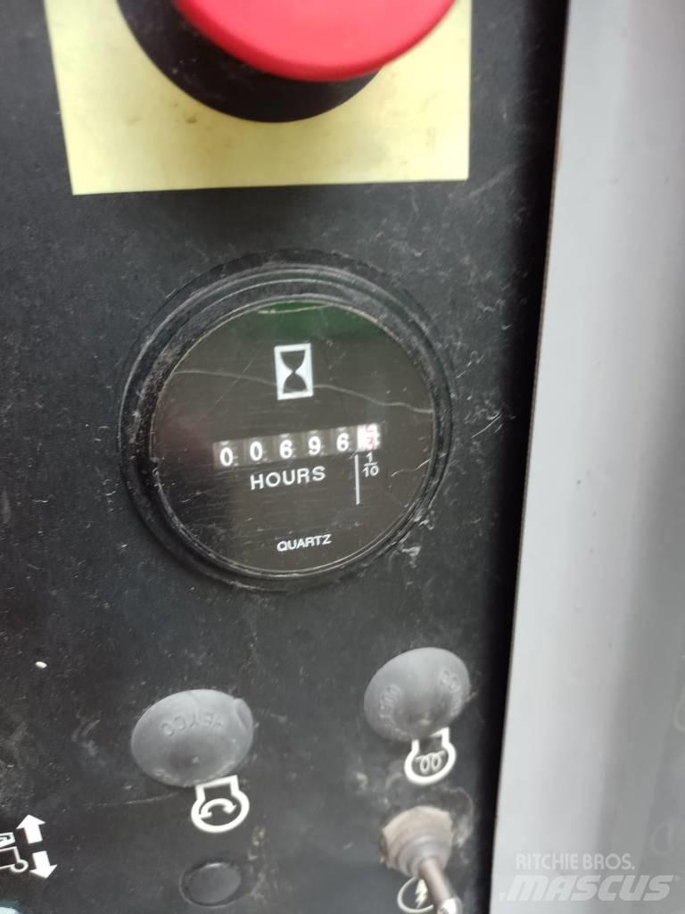 Genie Z 45/25 J Ανυψωτήρες με αρθρωτό βραχίονα